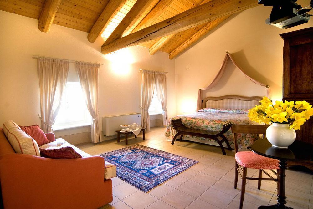 B&B Fior Di Farine La Morra Exterior foto